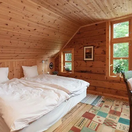 Feriehus Ved Sjoen I Vaksvika Holiday home Orskog